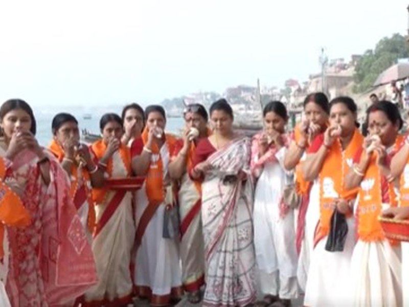 Varanasi gears up for PM Modi’s visit; women perform Shankhnaad to welcome Prime Minister