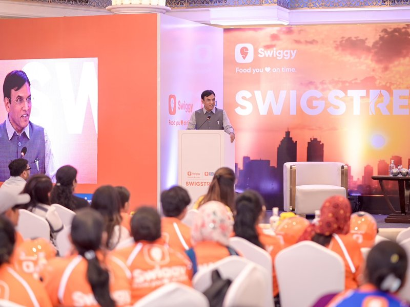 Share of females in India’s labour force jumped from 23.3 pc to 40 pc in 7 years: Mandaviya