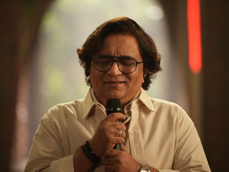 Swanand Kirkire: Films like Sooraj Barjatya’s ‘Yeh Prem Mol Liya’ celebrate relationships, values