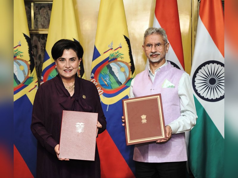 EAM Jaishankar meets Ecuadorian counterpart, discusses ways to deepen ties