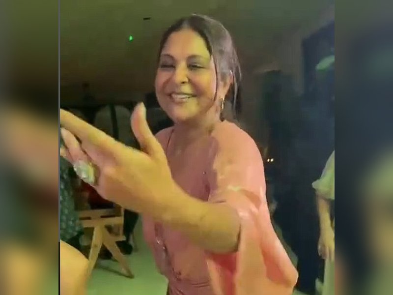 Shefali Shah grooves to her iconic song ‘Sapne Mein Milti Hai’, celebrates dance with candid video