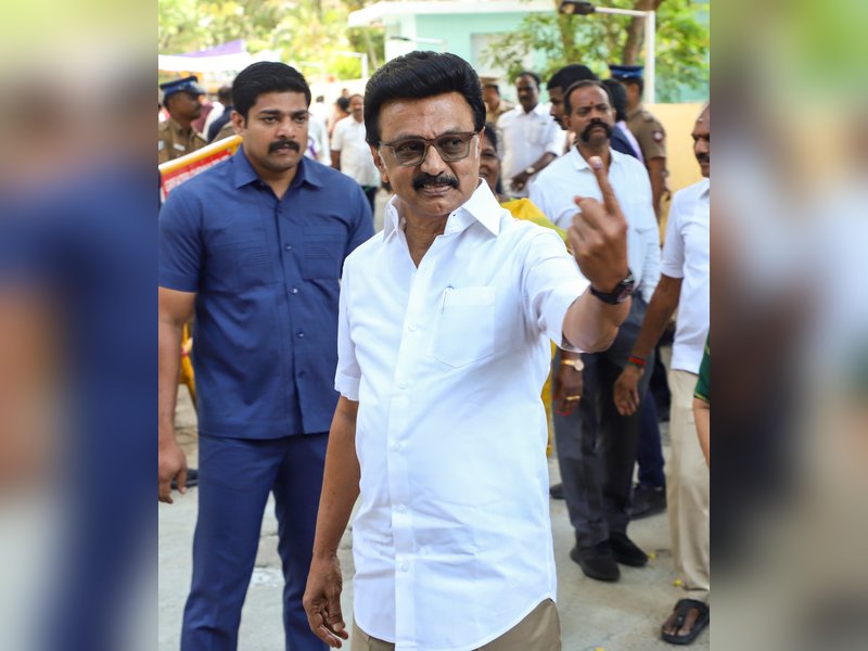 तमिलनाडु एग्जिट पोल : तमिलनाडु में डीएमके की वापसी के आसार, 124 सीटें मिलने की उम्मीद