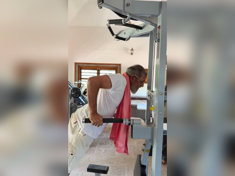 Nana Patekar shells major fitness goals at 76 as he performs 15 tricep dips