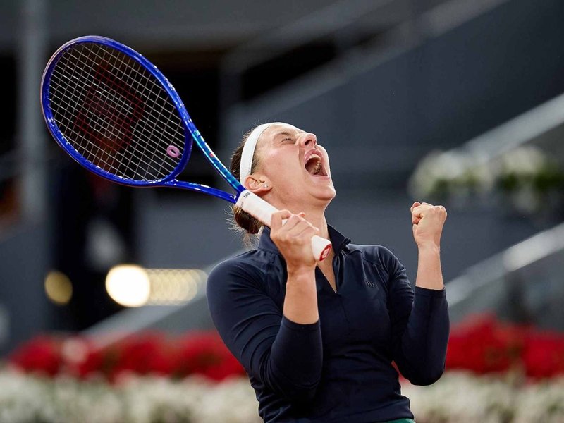 Kostyuk extends winning streak in Madrid, enters second career WTA 1000 semi-final