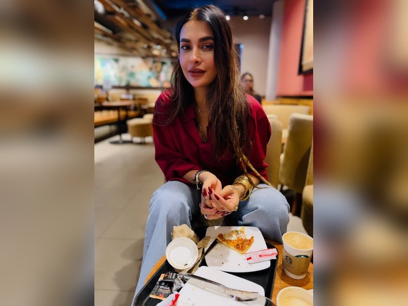 कुछ तो शर्म बची होगी या सिर्फ ट्रोलिंग की सैलरी मिलती है, एक्टर्स की सर्जरी पर कमेंट करने वालों को पवित्रा पुनिया ने लगाई लताड़