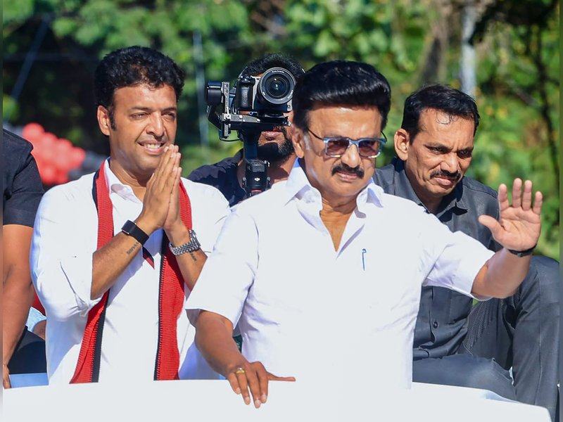 एग्जिट पोल: केरल में यूडीएफ तो तमिलनाडु में डीएमके की जीत के संकेत, मिलेंगी इतनी सीटें