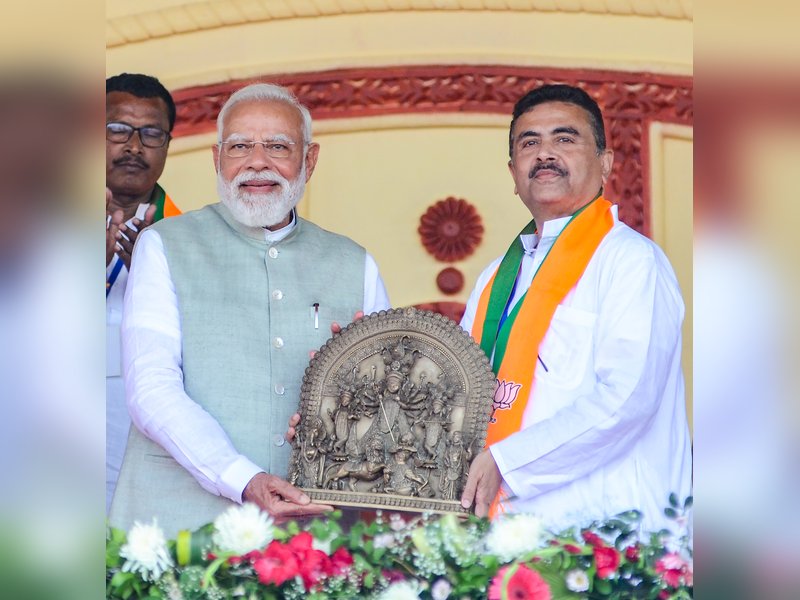 एग्जिट पोल: पश्चिम बंगाल में ममता के तिलिस्म पर भाजपा भारी, 'कमल' खिलने के संकेत