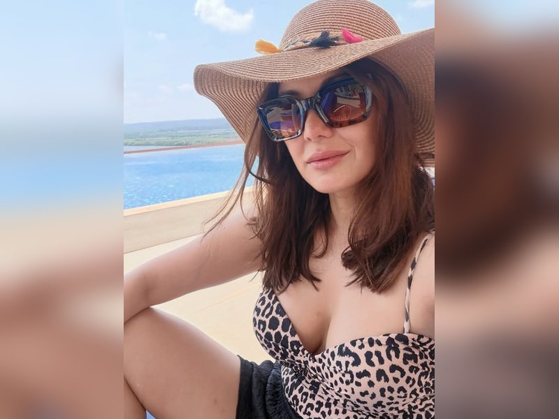 Minissha Lamba fits into costume from five years ago: A different high