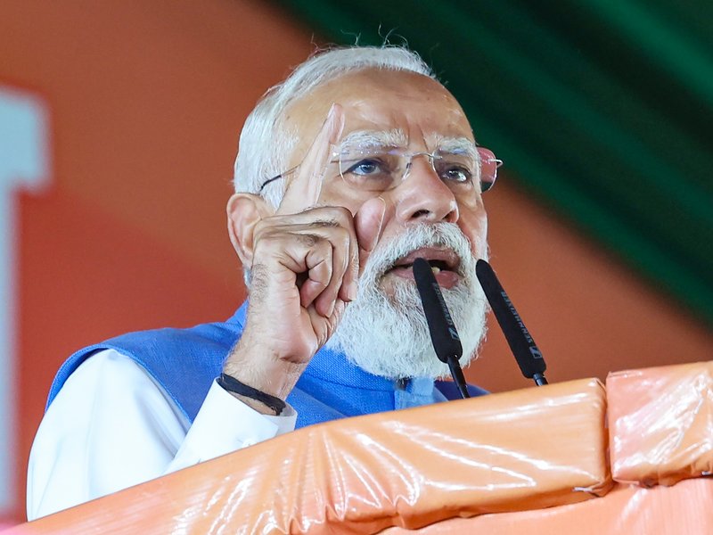 पीएम मोदी ने सीएम फडणवीस को लिखा पत्र: महाराष्ट्र को बताया शौर्य, सुधार और प्रगति का प्रतीक