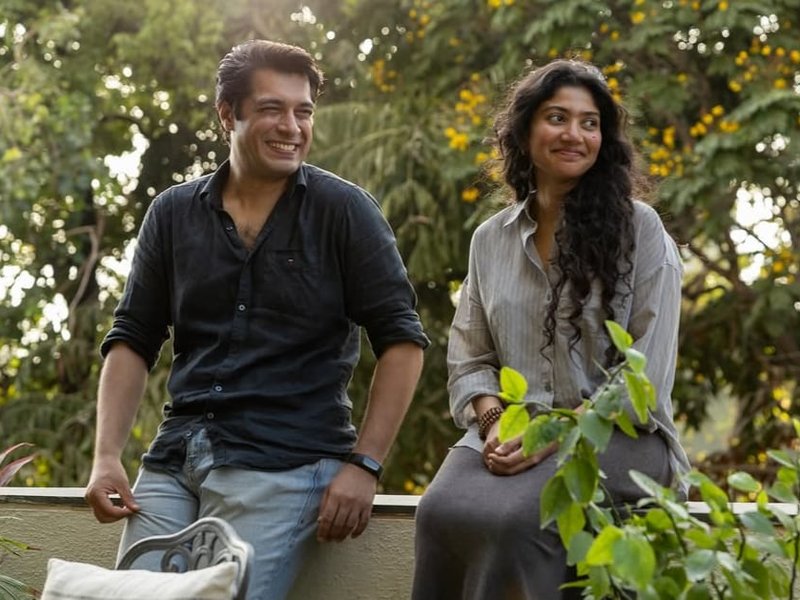 'Ek Din’ Public Review by IANS: Film opens to a lukewarm response, with audiences calling it a copy of ‘Saiyyara’.