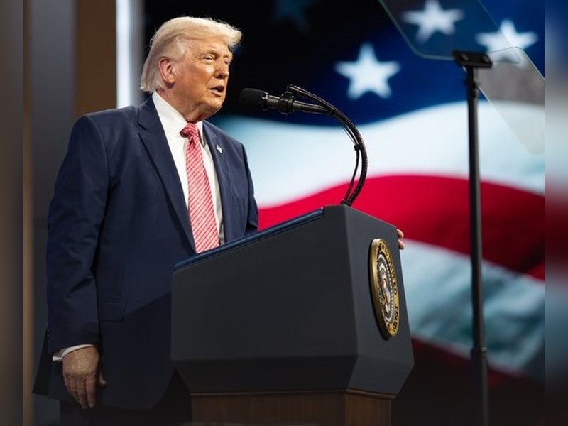 Trump ties Iran action to market resilience