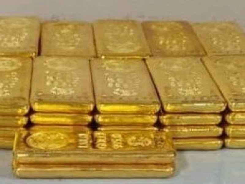 Gold and silver prices slide as Trump signals easing US-Iran tensions