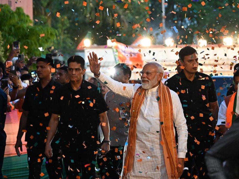 पीएम मोदी का 'मैजिक', 22 राज्यों में सरकार और पूरे देश में 2013 के मुकाबले 3 गुना से ज्यादा पार्टी के विधायक 