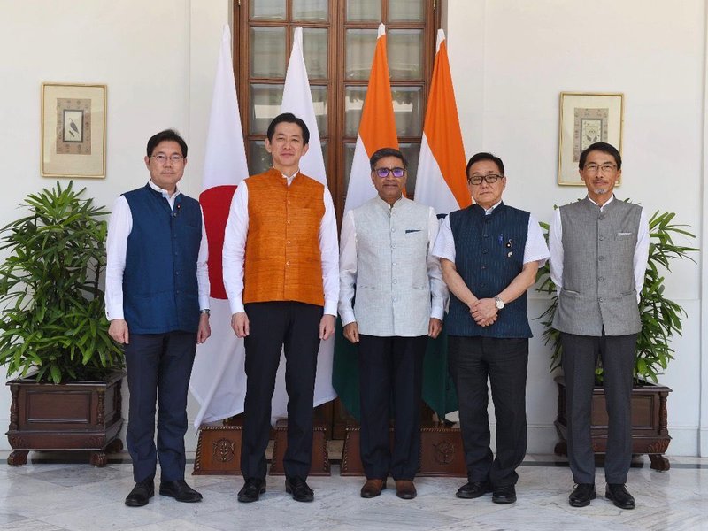 Japanese delegation calls on Foreign Secy as both sides hold talks on advancing bilateral ties