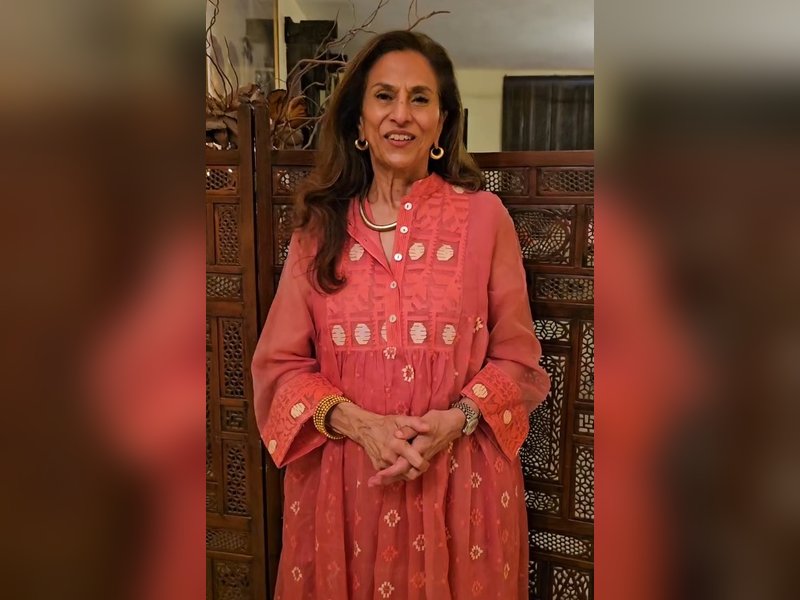 बंगाल में ममता बनर्जी की हार के कारणों पर शोभा डे बोलीं, सहानुभूति की कमी पड़ी भारी