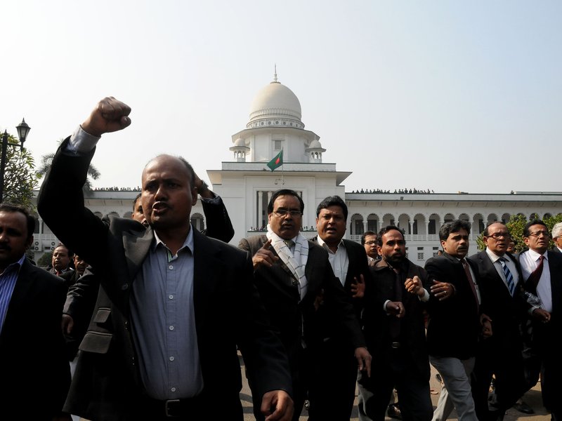 B'desh: Pro-Awami League lawyers face obstruction ahead of Chattogram bar association polls