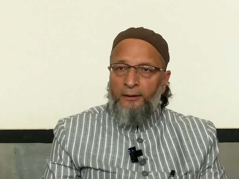 Indian Muslims should develop own political leadership: Owaisi