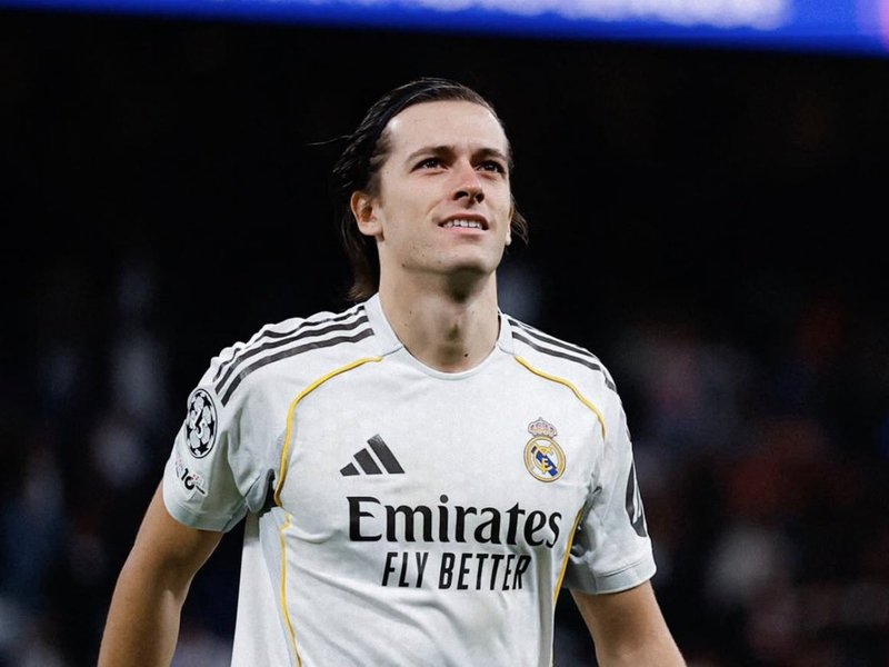 Alvaro Carreras denies reports of Real Madrid dressing-room bust-up 