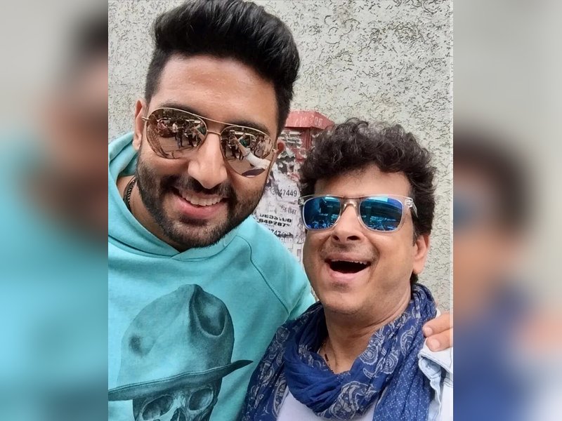 Palash Sen shares pictures with ‘extraordinary gentlemen’ Abhishek Bachchan, Ayushmann Khurrana