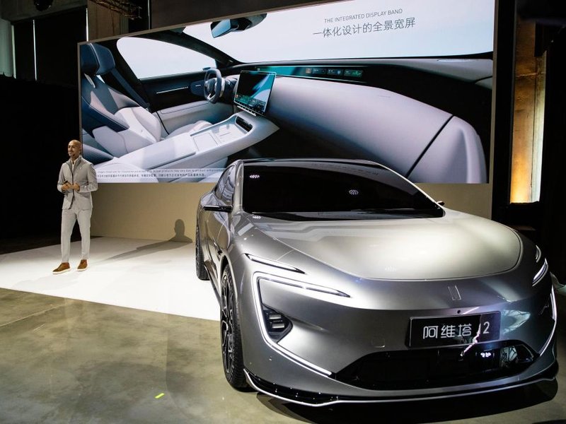 US lawmakers warn Trump on Chinese EV push
