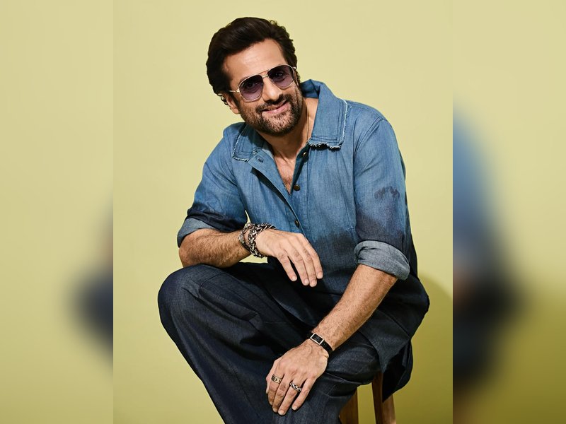 Fardeen Khan says watching his kids connect with Michael Jackson was an emotional experience 