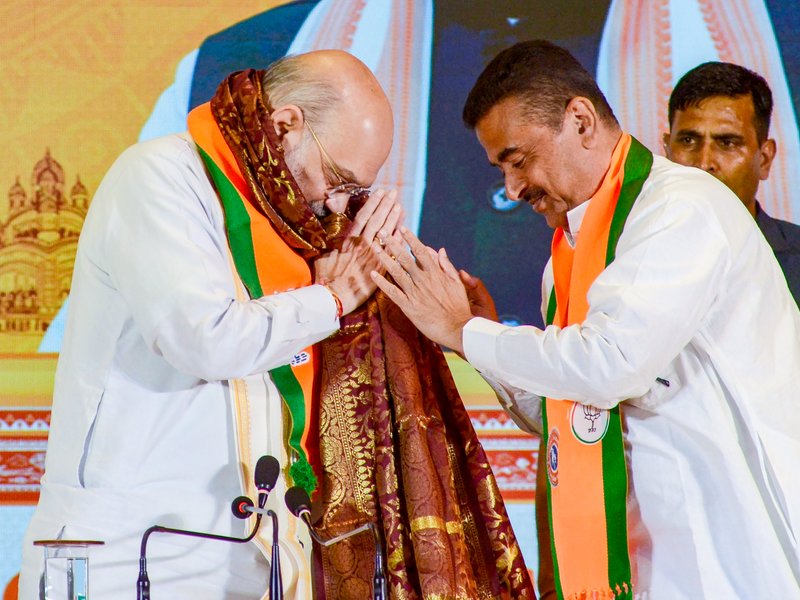 सुवेंदु अधिकारी के हाथ में बंगाल की कमान, गृह मंत्री अमित शाह ने किया ऐलान 
