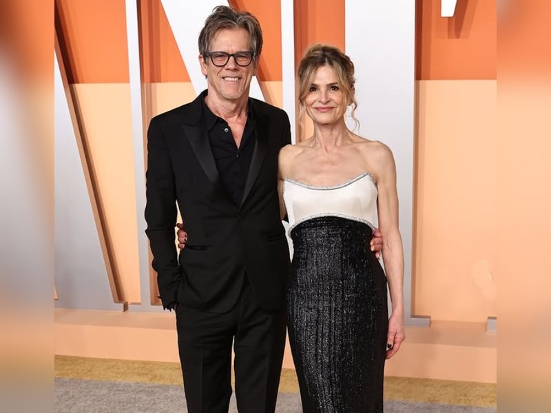 Kevin Bacon gets swarmed by Bees on a hike , his daughter reenacts the moment (Photo : IANS/kevinbacon/insta)
