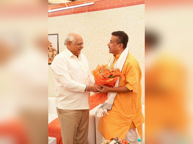गुजरात के सीएम भूपेंद्र पटेल ने पश्चिम बंगाल के मुख्यमंत्री सुवेंदु अधिकारी को दी बधाई