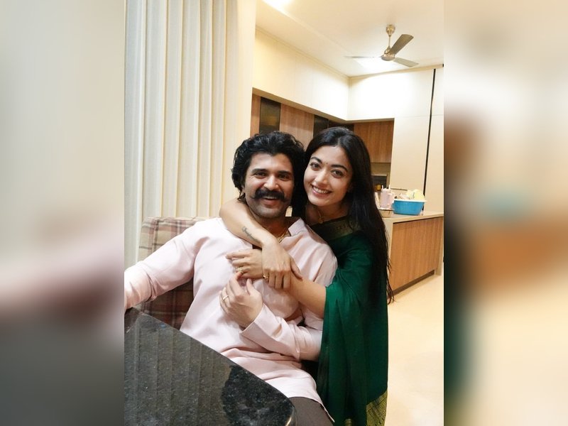 Rashmika Mandanna says hubby Vijay Deverakonda enjoyed a 'perfect' birthday filled with love 