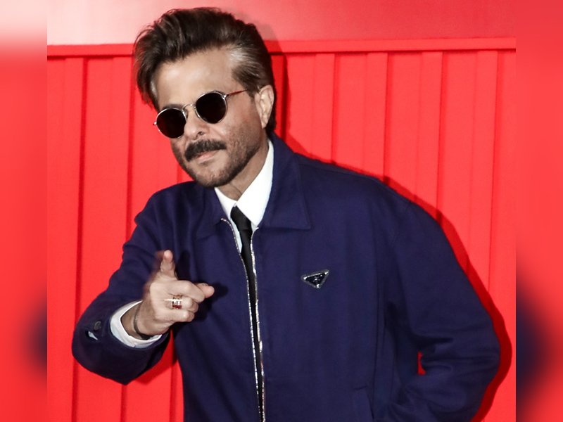 Anil Kapoor recalls getting pics of his 'Jakaas' poster placed in the auto rickshaws 