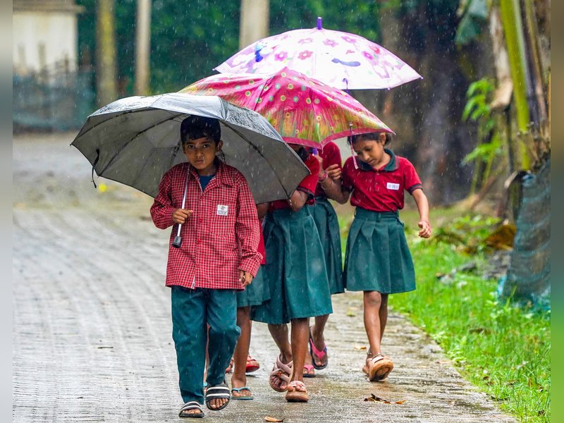 बाजार की पाठशाला: बच्चे का सुरक्षित भविष्य चाहिए? जानें कैसे 'एनपीएस वात्सल्य योजना' बन सकती है बेहतरीन विकल्प