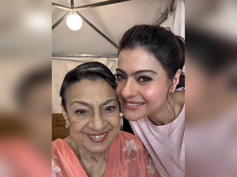 Bollywood beauties Kajol, Sara & Rakul wish the incredible women in their lives on Mother's Day