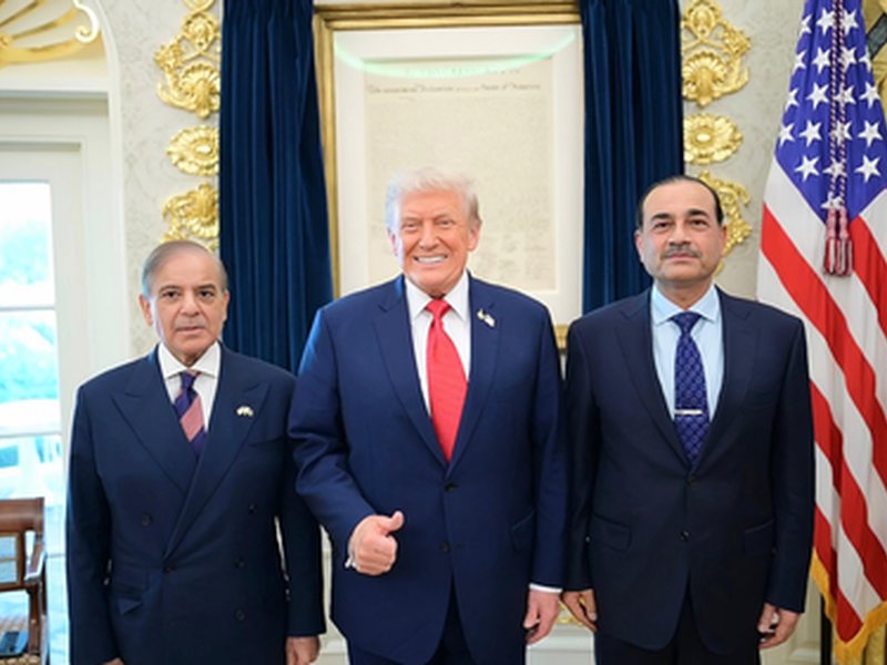 Pak won't receive US favour by resolving West Asia conflict: Report