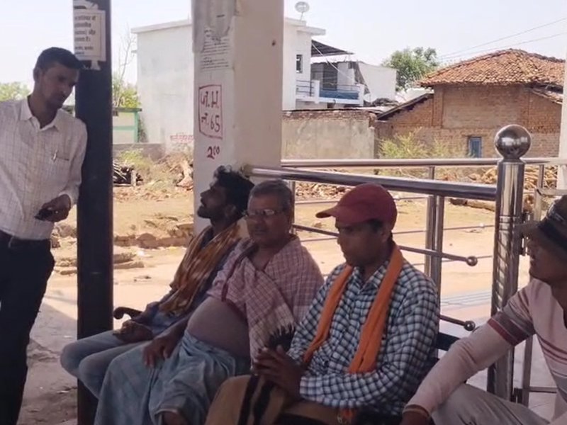 छत्‍तीसगढ़: मात्र 20 रुपए में लाखों का सुरक्षा कवच, प्रधानमंत्री सुरक्षा बीमा योजना से राहत महसूस कर रहे बालोद के लाभार्थी
