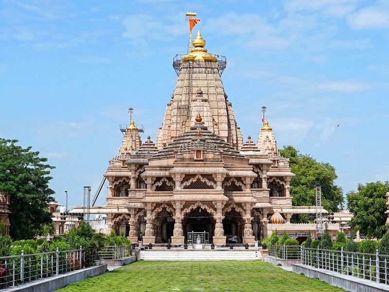 अकेली बड़ी चट्टान को तराशकर बना है श्रीकृष्ण का यह अद्भुत मंदिर, आकाशीय घटनाओं से है कनेक्शन