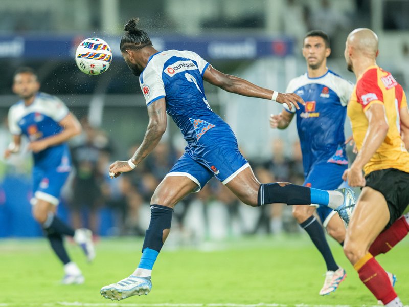 East Bengal and Punjab FC share spoils after playing a goalless draw in their Indian Super League (ISL) 2025-26 encounter at the Vivekananda Yuba Bharati Krirangan in Kolkata on Monday. Photo credit: AIFF
