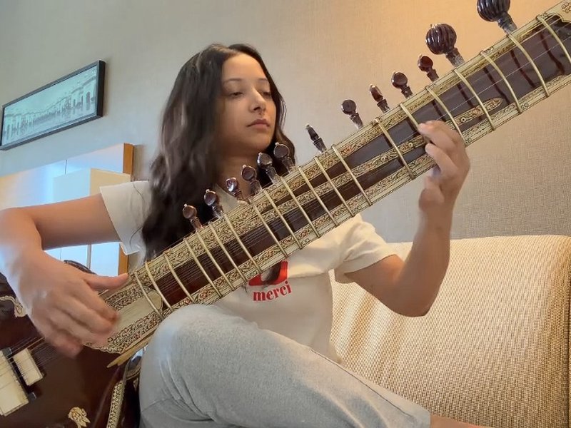 Shweta Basu Prasad’s day off from shoot: Practicing sitar all day  