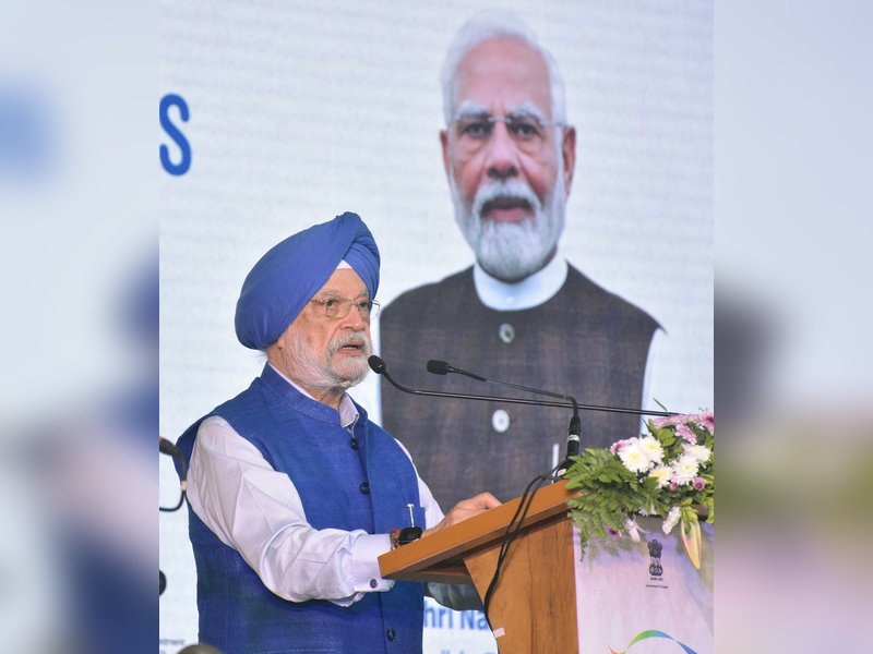 कच्चे तेल की ऊंची कीमतें जारी रहीं तो ओएमसी के वित्त वर्ष 2026 के पूरे मुनाफे के खत्म होने की संभावना: हरदीप पुरी
