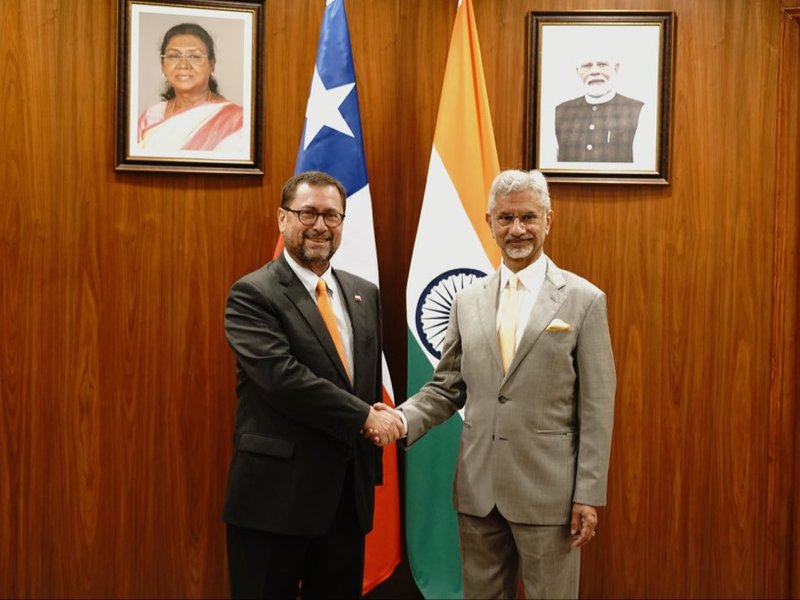 EAM Jaishankar meets Chilean FM Mackenna, discusses strengthening bilateral ties 