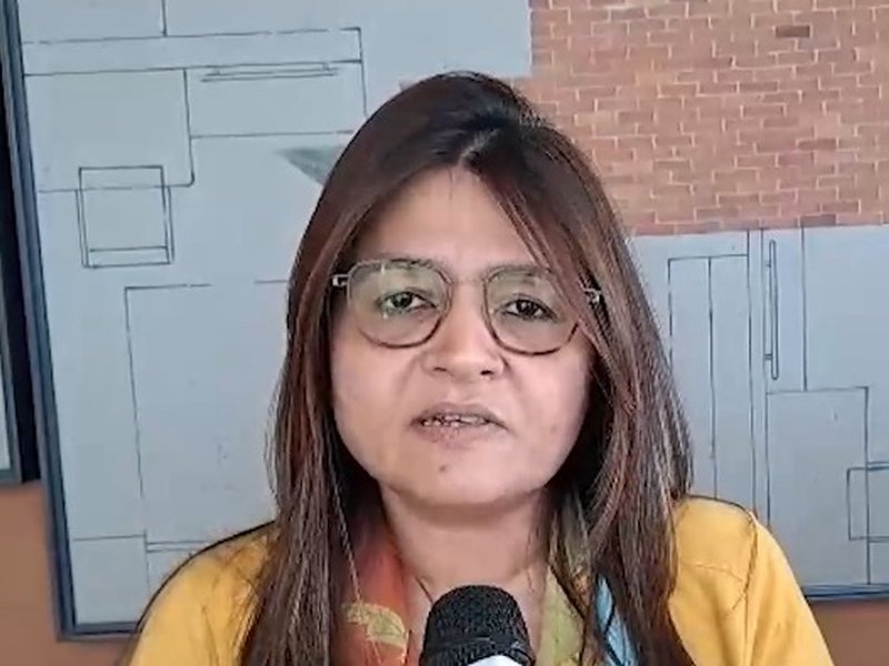PM’s appeal receives strong response from Surat women; wedding plans changed, foreign trips cancelled