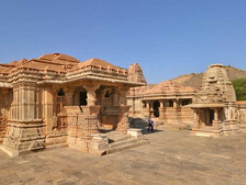 नारायण के 'सहस्रबाहु' अवतार को समर्पित राजस्थान का 1000 साल पुराना भव्य मंदिर, क्यों पड़ा 'सास-बहू' नाम?