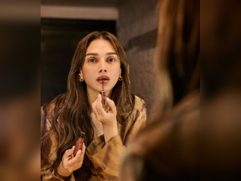 Aditi Rao Hydari gives a glimpse of the ‘calm’ before she ‘Cannes’