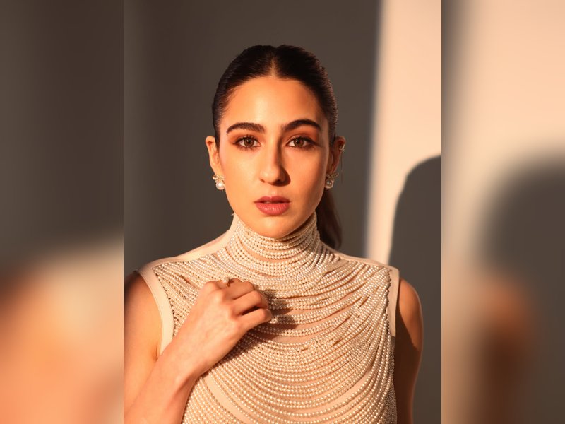Sara Ali Khan reveals if social media comments affect her mentally 