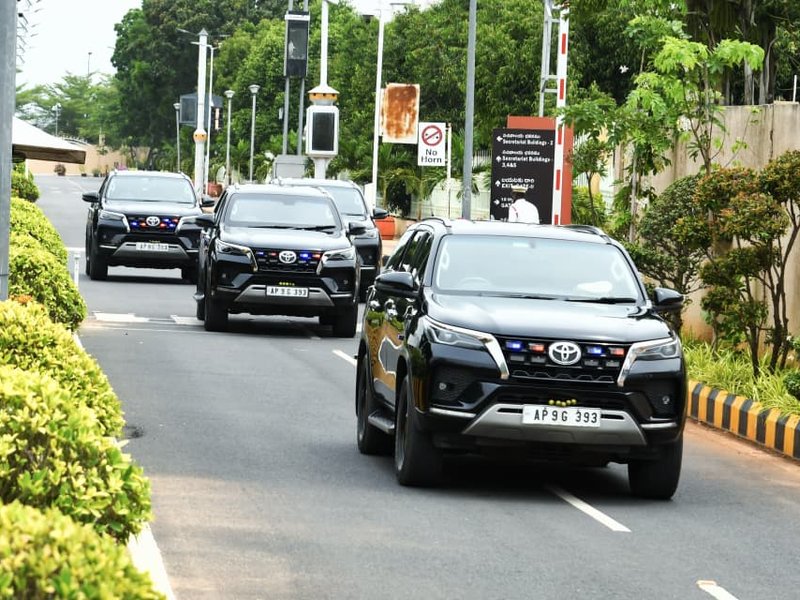 Number of vehicles in CM Chandrababu Naidu’s convoy comes down to 4 from 12