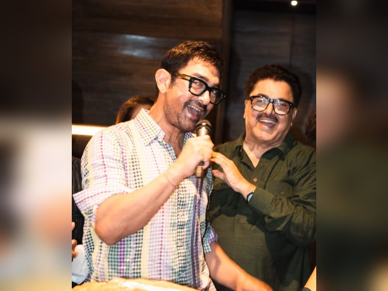 Aamir Khan turns nostalgic, sings ‘Papa Kehte Hain’ from his 1988 movie ‘QSQT’