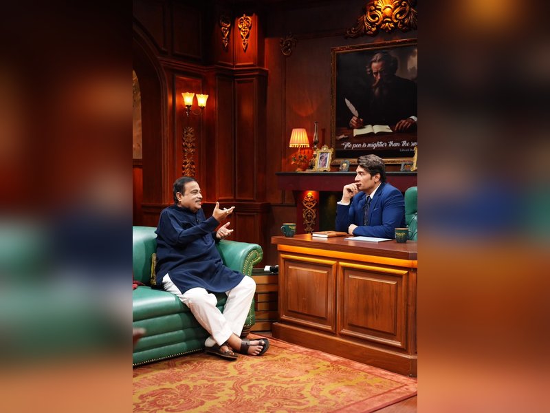 Nitin Gadkari tells Shekhar Suman he scored 52 per cent in metric due to the Emergency