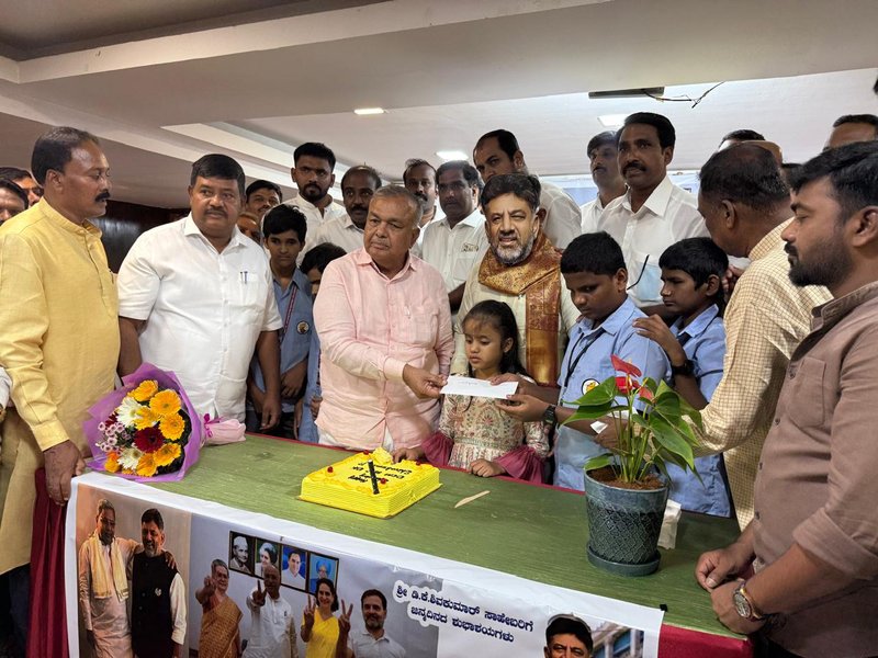 Special prayers held for Karnataka Dy CM Shivakumar's elevation as CM on his birthday