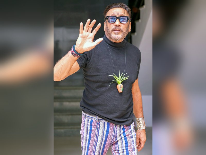 Gulshan Grover, Atlee celebrate birthdays as Jackie Shroff celebrate the moment