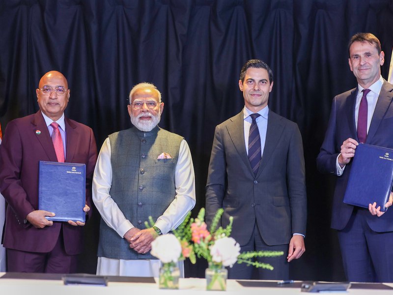 The Hague: Prime Minister Narendra Modi and Netherlands Prime Minister Rob Jetten witness the signing ceremony of the Memorandum of Understanding (MoU) between ASML and Tata Group, during his visit to The Hague, Netherlands on Saturday, May 16, 2026. (Photo: IANS/PMO)