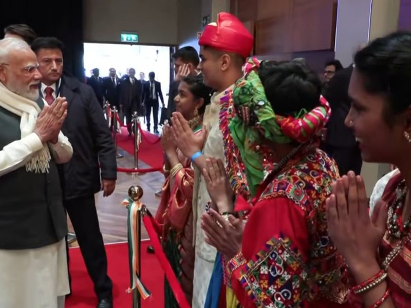 PM Modi receives warm welcome from Indian community in Norway 